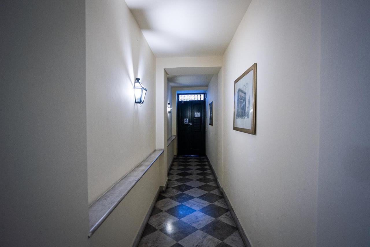 Appartamento Incantevole Nel Cuore Di Roma, Monti Luaran gambar